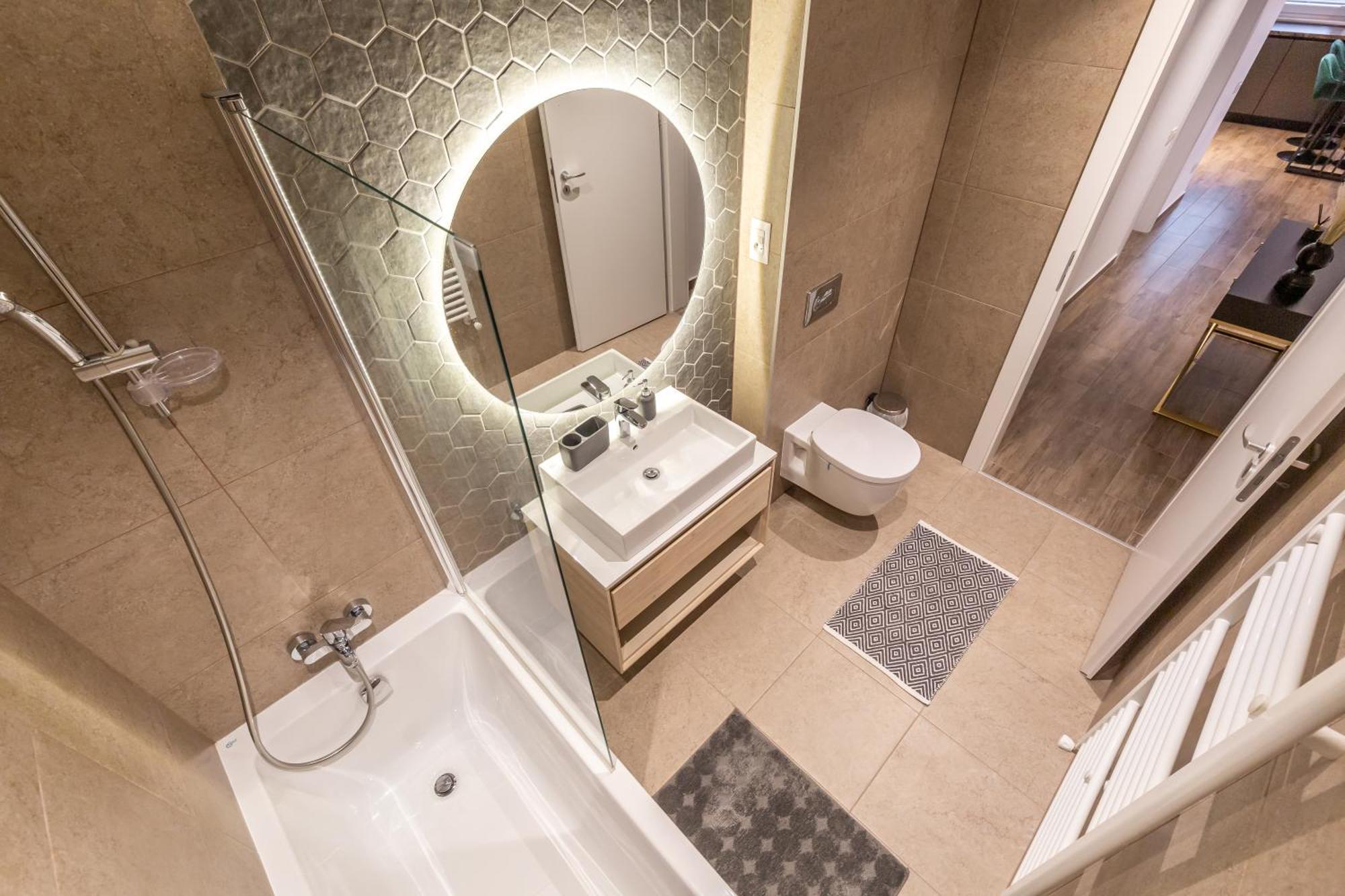 Carpatilor Apart Hotel Braşov Buitenkant foto