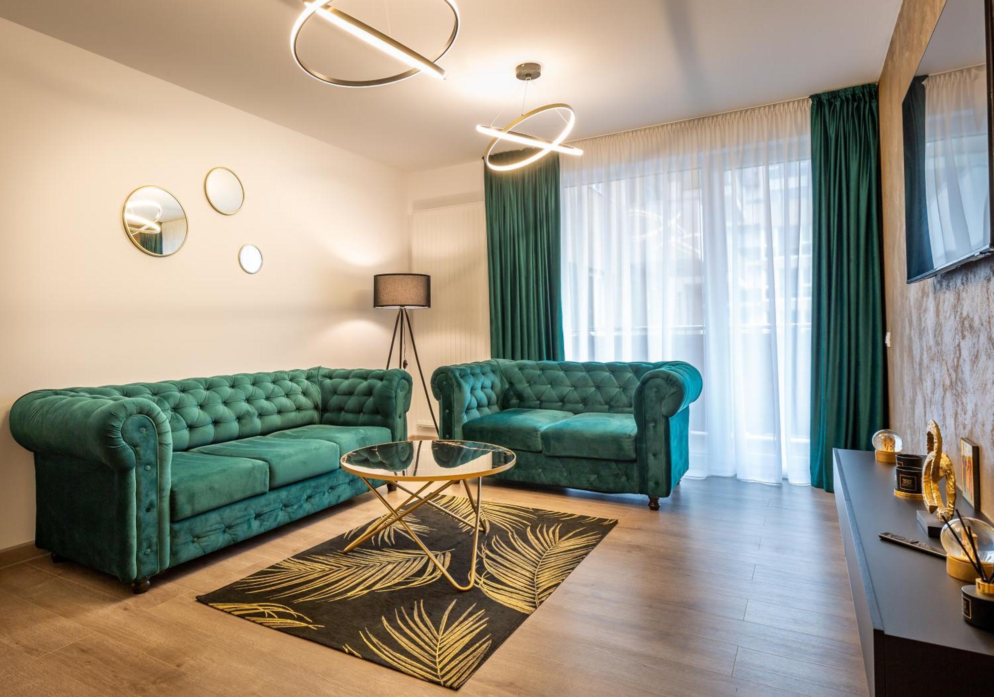 Carpatilor Apart Hotel Braşov Buitenkant foto